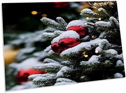 עץ חג המולד מעוטר 3 דרוז מכוסה שלג טרי. - כרית שולחן כרית הניבה מחצלות